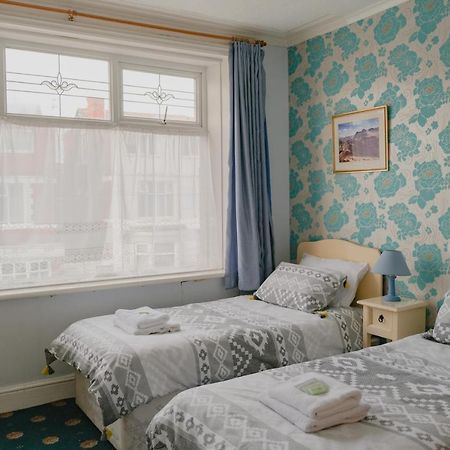 The Glen Stuart Hotel Блекпул Екстериор снимка